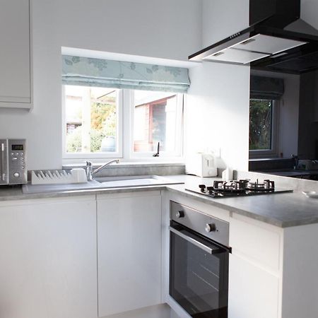 Elm Cottage Touring Park Whitegate  Экстерьер фото
