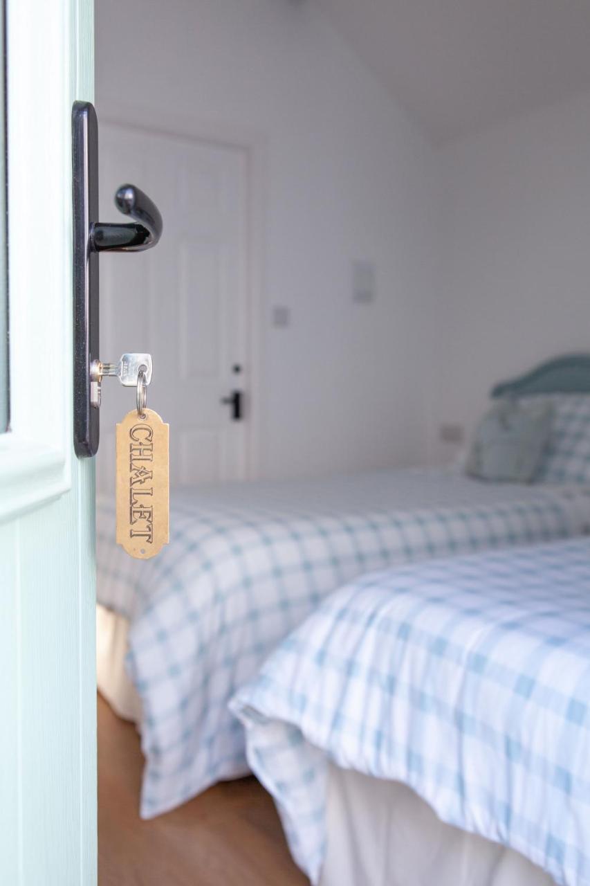 Elm Cottage Touring Park Whitegate  Экстерьер фото